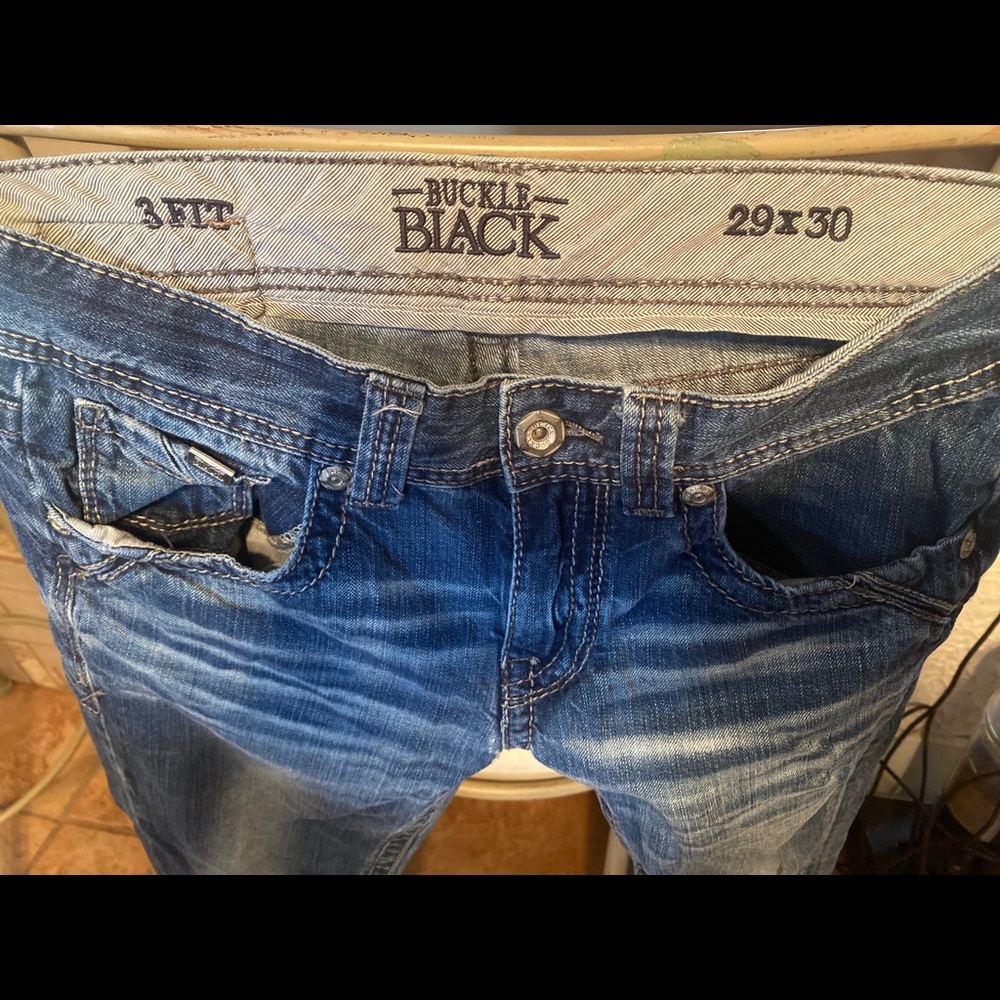 Buckle Black 3 Fit